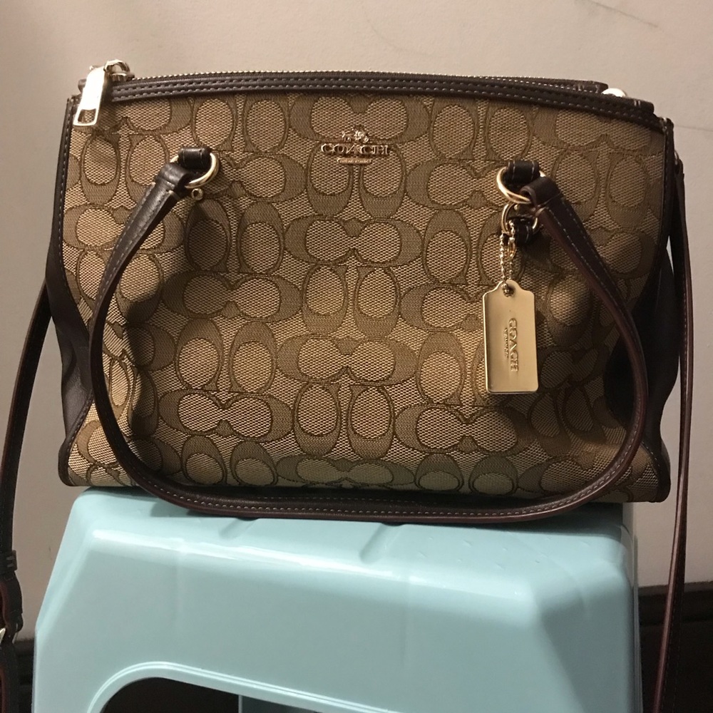 Coach handbag / Coach purse